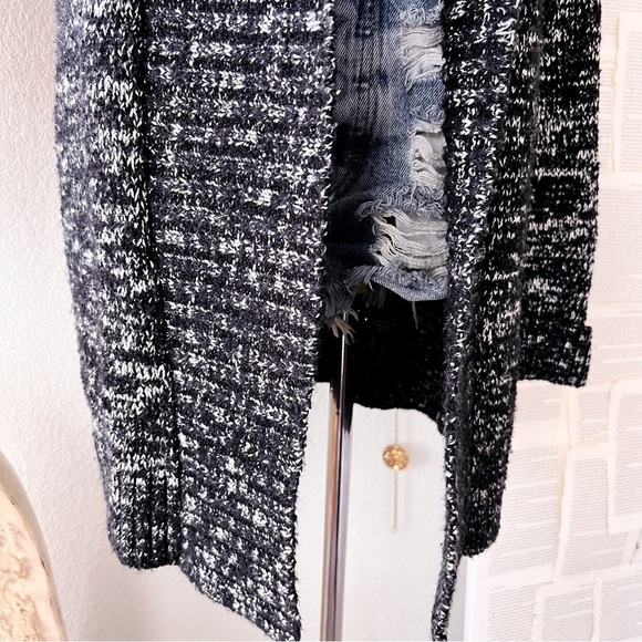 LEVIS Black Marble Knit Long Sleeve Open Front Cardigan - Picture 6 of 13